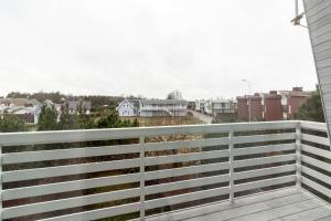 Light Blue Sea-Cret House