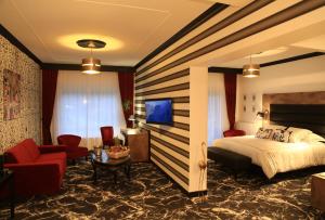 Hotels Hotel du Barry Resort & Spa : Suite Deluxe avec Baignoire Spa