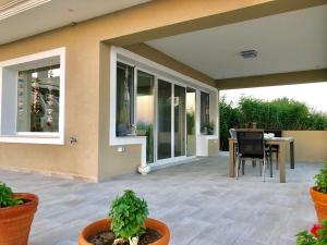 Villa Dimitri - Beach House