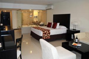 Sun Hotel image 3