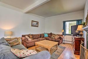 Catskills House 1 Mi to Windham Mountain Resort!