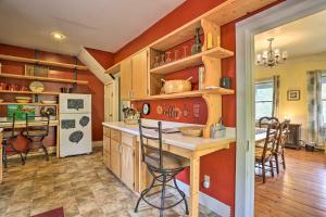 Catskills House 1 Mi to Windham Mountain Resort!