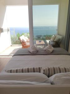 Lakones Deluxe Suites A