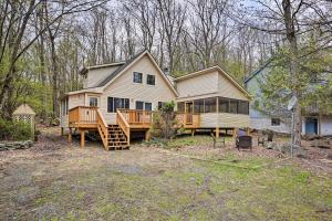 1 Mi to Hideout Ski Lake Ariel Home with Fire Pit