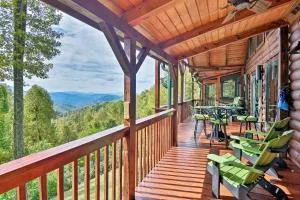 Cabin with BBQ and Games - Walk to Blue Ridge Parkway! - Ruby City Cabin with BBQ and Games - Walk to Blue Ridge Parkway! - Ruby City