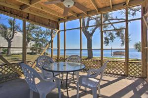 Apartment room in Bayfront Panama City Studio Near Tyndall AFB!