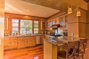 North End Boise Home with Courtyard about 3 Mi to Dtwn!