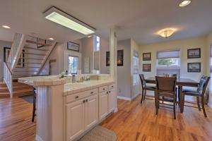 Flagstaff Townhome with View, Country Club Amenities