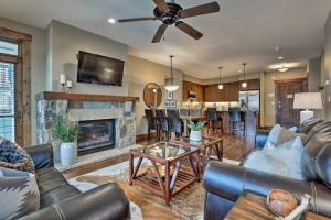 Apartment room in Slopeside Oasis Minutes from Breckenridge Lifts!