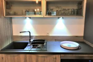 Centre Juan les Pins 1 bedroom with AC, swimming pool and parking