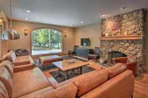 Quiet and Serene Lakefront Hideaway with Beach and Dock! - ميريديث