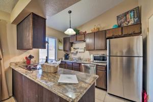 Condo on Golf Course 2 Mi to Grindstone Lake!