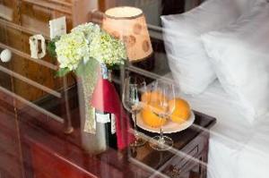 Cozy Bay Classic Cruise