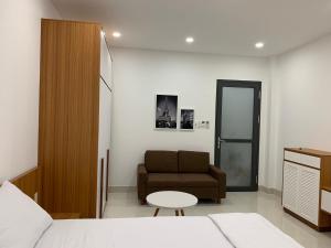 New Studio 202 District 9