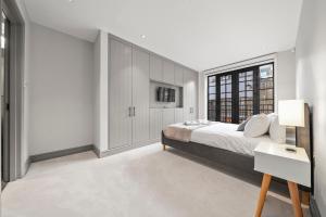 2 Bed Lux Apartments near Central London FREE WIFI by City Stay Aparts London