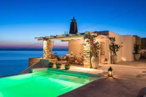 VILLA BEAUTIFIS in Kea, 4BDR/7prs, pool, seaview Kea Greece