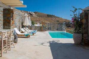 VILLA BEAUTIFIS in Kea, 4BDR/7prs, pool, seaview Kea Greece