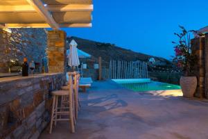 VILLA BEAUTIFIS in Kea, 4BDR/7prs, pool, seaview Kea Greece