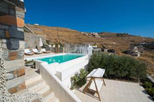 VILLA BEAUTIFIS in Kea, 4BDR/7prs, pool, seaview Kea Greece