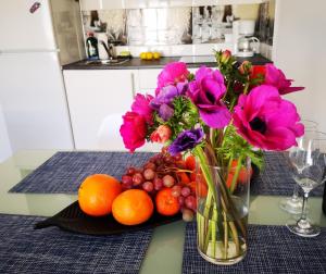 Beachfront modern and spacious apartment