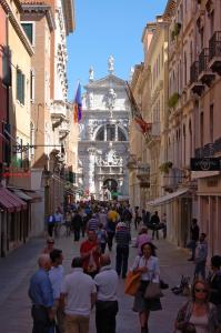 Hotel Torino hotel, 
Venice, Italy.
The photo picture quality can be
variable. We apologize if the
quality is of an unacceptable
level.