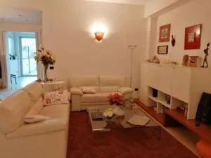 Casa Lauretta - terrazza - garage wifi e bici gratuite - Frigole