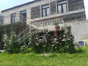 Rocky Island - 卡兹贝吉