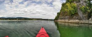 DOM NAD JEZIOREM HUBKA przy ścieżce rowerowej Velo Dunajec i Velo Czorsztyn