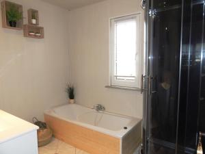 Chalets Au Chalet Bain Nordique neuf independant calme assure : photos des chambres