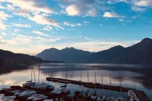 Mamma Ciccia - Lake front apartment, beach and swimming pool - Льєрна