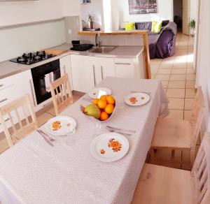 T2, parking privé, clim, 5min à pied du centre ville