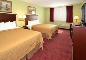 Queen Room with Two Queen Beds - Non-Smoking room in Quality Inn & Conference Center Franklin