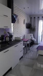 Апартаменты. Холодная гора, ул. Дудинской 1а. - 4hvězdičkové hotely ve městě Charkov