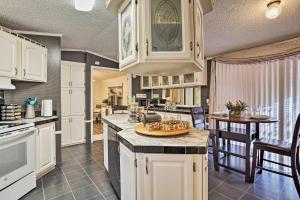 Broken Bow Home 2 Mi to Beavers Bend State Park