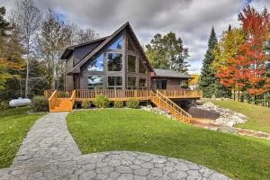Secluded Lakehouse with Private Dock and Serene Views! - Pembine