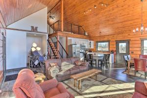 Cabin w Black Hills Views, 10 Mi to Mt Rushmore!