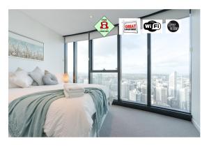 Lvl 57 Skytower Breathtaking Views CBD Wifi Carpark by Stylish Stays