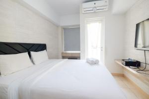 Deluxe Studio Apartment at Springlake Summarecon Bekasi By Travelio