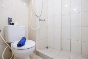 Deluxe Studio Apartment at Springlake Summarecon Bekasi By Travelio