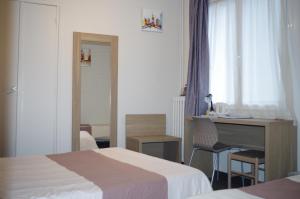 Hotels The Originals City, Hotel Le Savoy, Caen (Inter-Hotel) : photos des chambres