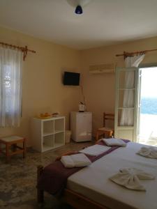 Double or Twin Room with Sea View room in Vrohaki Studios & Rooms