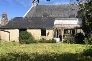 Maisons de vacances KERAUDREN RHUYS - Longere XVIIIe - 10 pers - 4 chb - plage a pied : photos des chambres