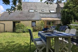 Maisons de vacances KERAUDREN RHUYS - Longere XVIIIe - 10 pers - 4 chb - plage a pied : photos des chambres