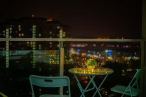 -Lake View- Mount Austin IKEA Toppen 10 mins - B113
