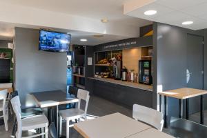 Hotels B&B HOTEL Auxerre Bourgogne : photos des chambres