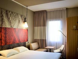 Hotels ibis Lyon Caluire Cite Internationale : photos des chambres