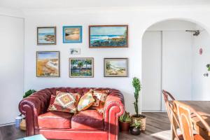 OMG Beach View Penthouse by Sydney Dreams