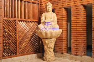 Mayur Hotel Bar And Restaurant