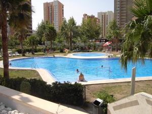 Apartamentos con terraza Torre DOboe by Renthas