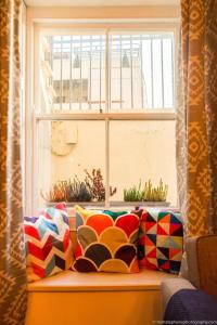 Seafront Apartment with Garden